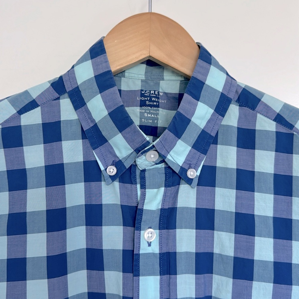 Men’s J Crew Slim Fit light weight button down shirt in large blue/green check
